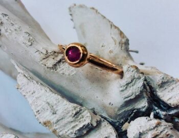 Anello Oro Rosa con Rubino