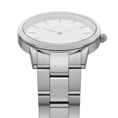 dw001002xx_link_s_white_closeup_angle2