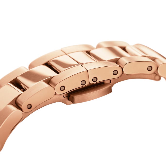 dw001002xx_link_rg_closeup_angle4_2